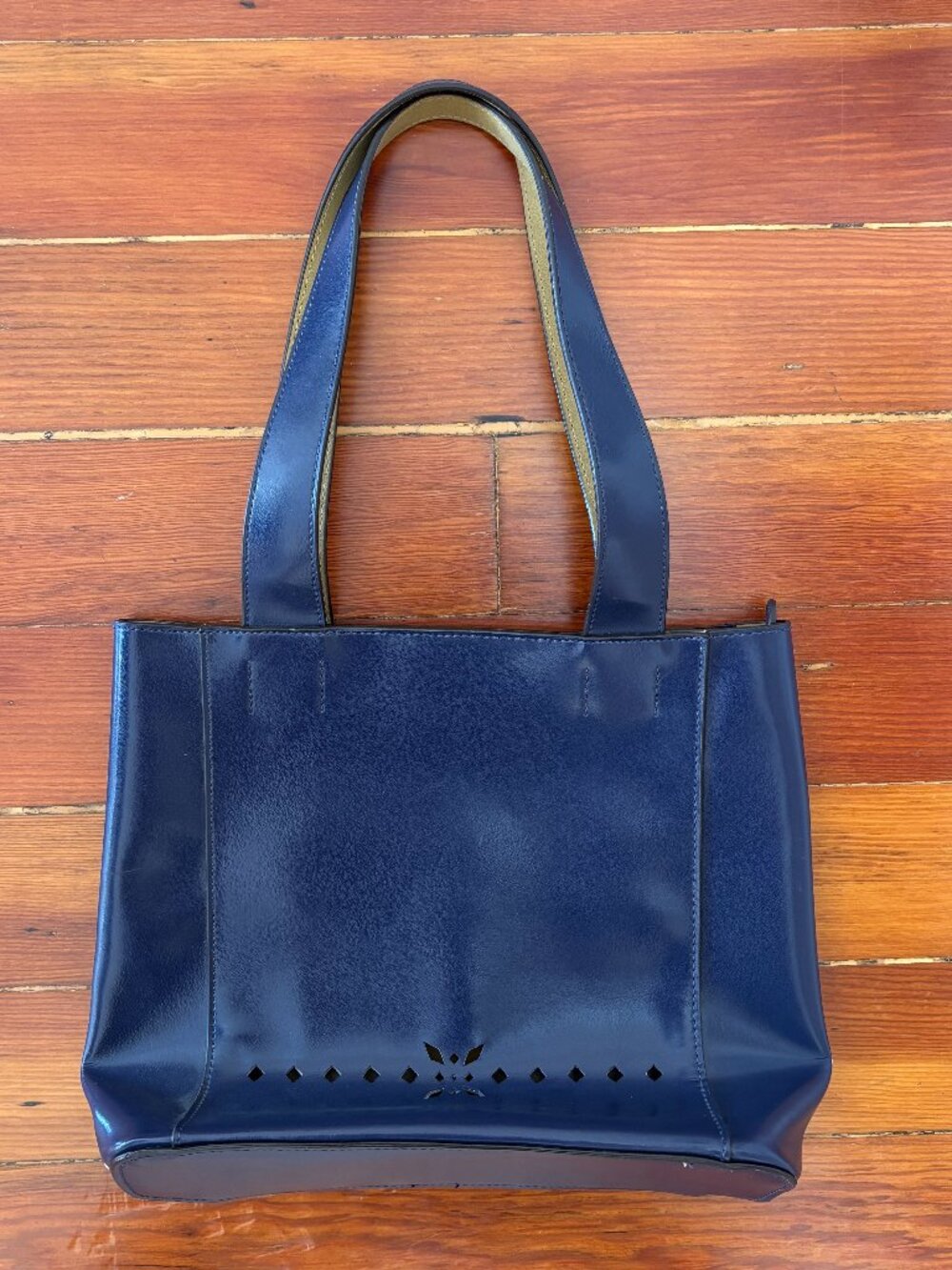 Mondani Y2K Minimalist Vintage Structured Purple Faux Leather Tote Cutout Detail